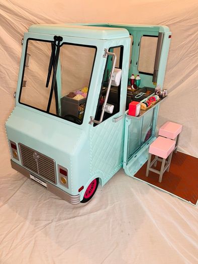 Generation Doll: Ice Cream Van
