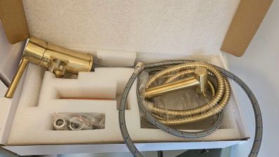 Handheld bidet/douche sprayer