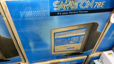 11 brand new SEALED in box crt tvs