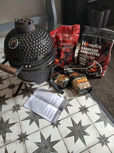 Kamado grill.