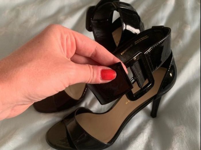 Charles and Keith stilettos Size 4