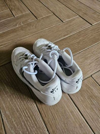 Nike Air Force 1 - UK 3