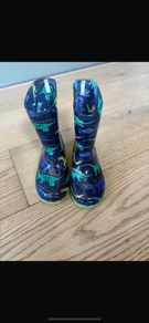 Boys wellies