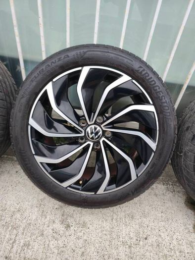 17" Genuine VW Ventura Alloys Good Tyres