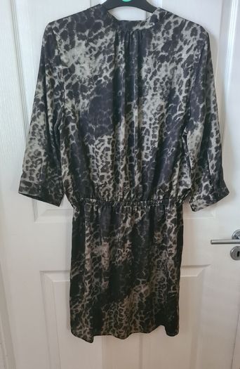 Papaya Satin Animal Print Dress Size 20 (nwt)