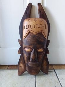 Vintage : African Tribal Mask - Handcarved
