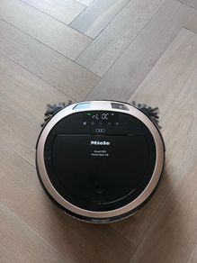 Miele Scout Robot Vacuum