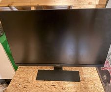 BenQ 27 inch monitor