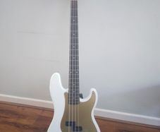 Squier Affinity PJ Bass w/ EMGs (passive)