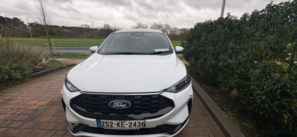 252 Ford Kuga St Line PHEV with Winter Pack