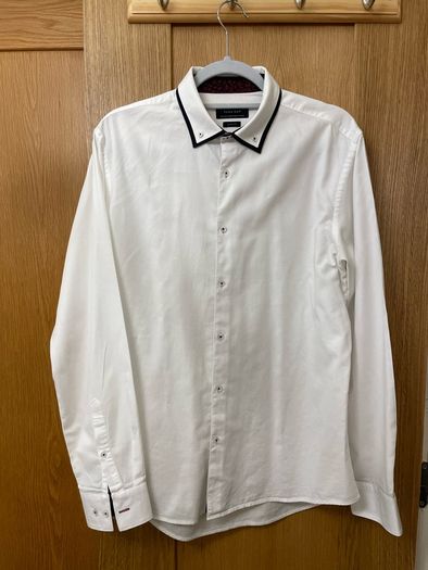 Shirts and T-shirts Men Guess, Armani, Polo Ralph Lauren and Zara M/L