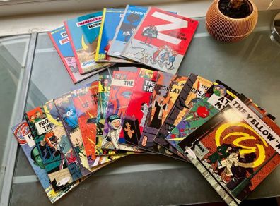 17 Comics: Blake & Mortimer + Spirou (English)