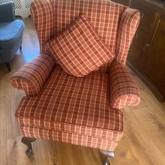 wing back chair