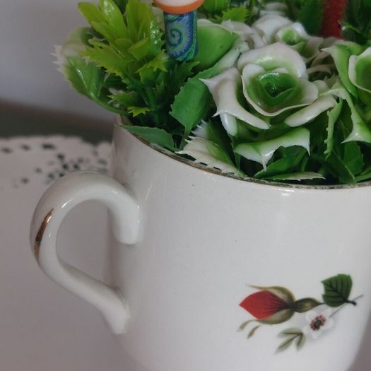 Arklow pottery novelty filled tea cup