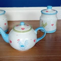 Price and Kensington teapot and 2 storage jars