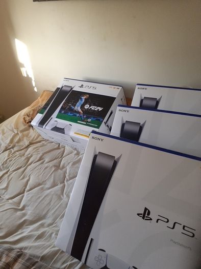 PS5 Boxes