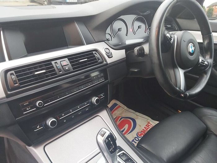 BMW, M sport 170,000km, with brand new brake pads