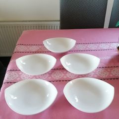 5 Oval Plates /Dishes