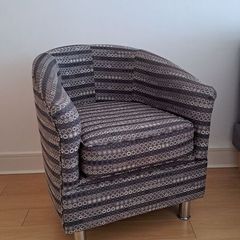 Signature Tub chair