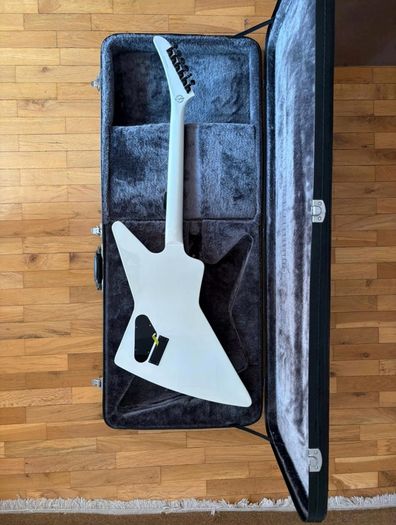Epiphone 1984 Explorer EX