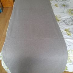Reversible bed runner