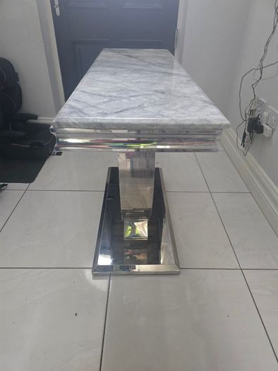 Hall table