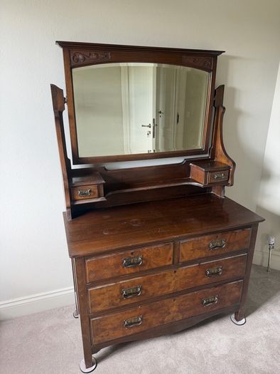 Vanity Table