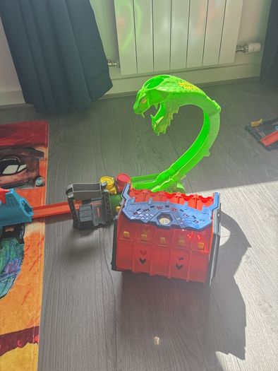 toys