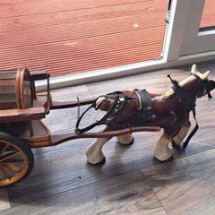Ceramic heavy horse & carriage with carlsberg advertisement .