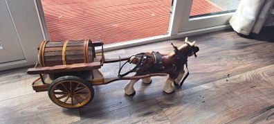 Ceramic heavy horse & carriage with carlsberg advertisement .