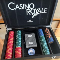 (Rare) Casino Royale 007 Poker Set - Mostly Complete