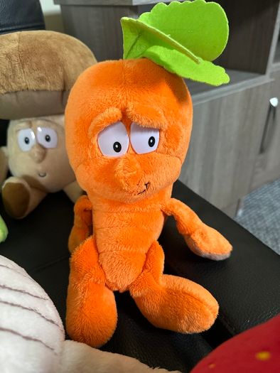 Vegetable & Fruits soft toys in perfect condition!
