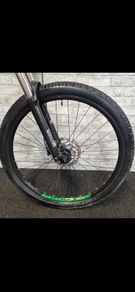 27.5 bike wheel