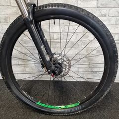 27.5 bike wheel
