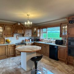 Solid oak kitchen
