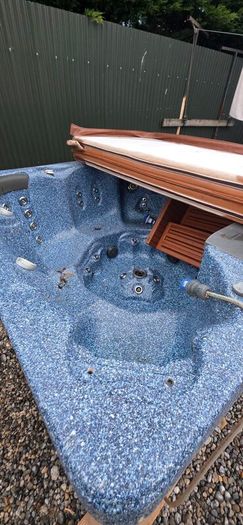 7 seater jacuzzi