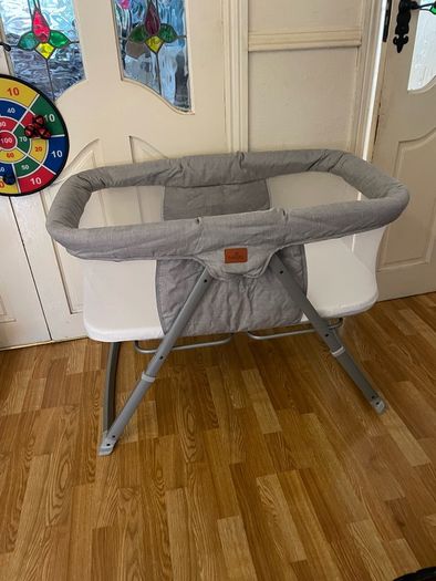 travel cot