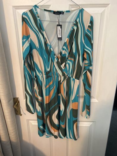 New boohoo dress