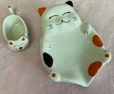 cat dish and mini bowl