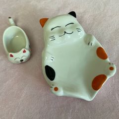 cat dish and mini bowl