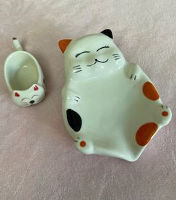 cat dish and mini bowl