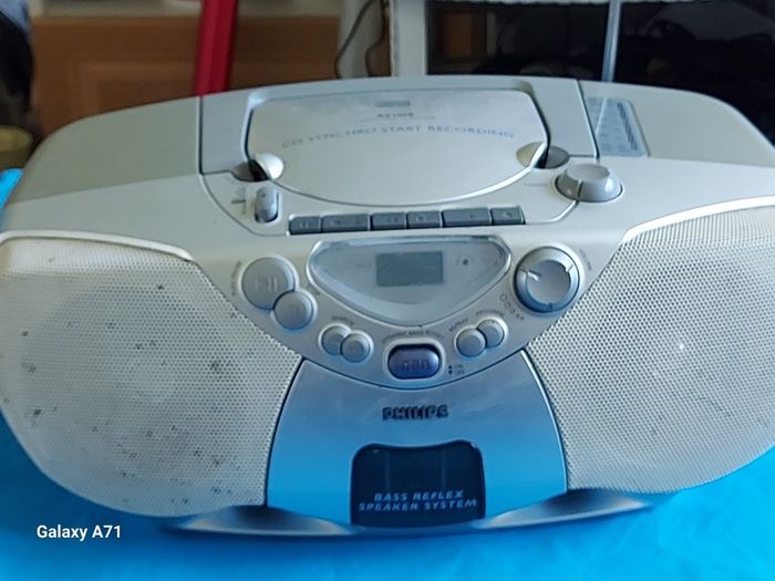 PHILIPS CD Radio Cassette Recorder Model AZ1008, Radio is excellent, great volume, CD Tape not working