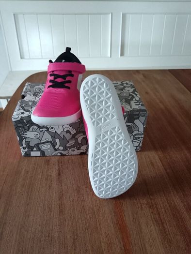 Splay Dash Shoes in Pink