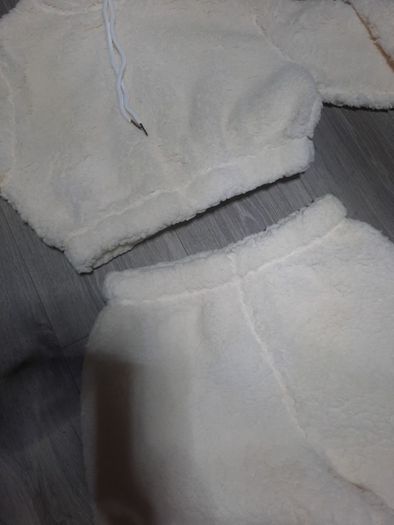 New cream fleece tracksuit