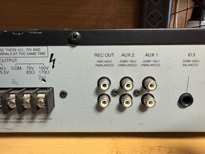 TOA A-2060 Professional PA Amplifier