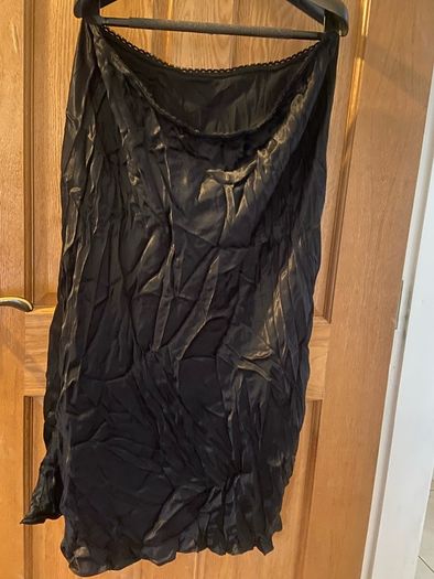 Black satin ruffled skirt size 18