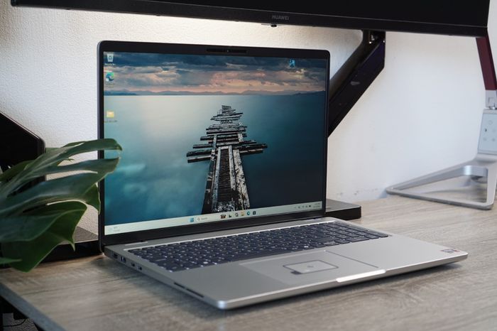 New Dell Pro 16 Plus (PB16255) | 16" FHD+ | Ryzen Ai | 16GB | 512gb