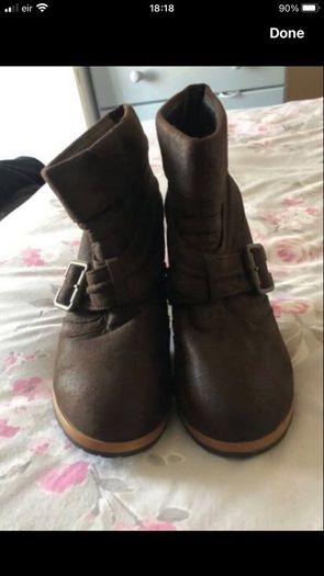 Ladies BNWT ankle boots size 6