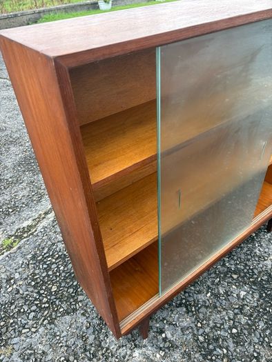 Retro Vintage SF Quinn sliding door cabinet c1970