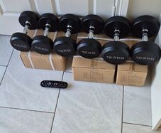 3xbrand new sets of dumbbells